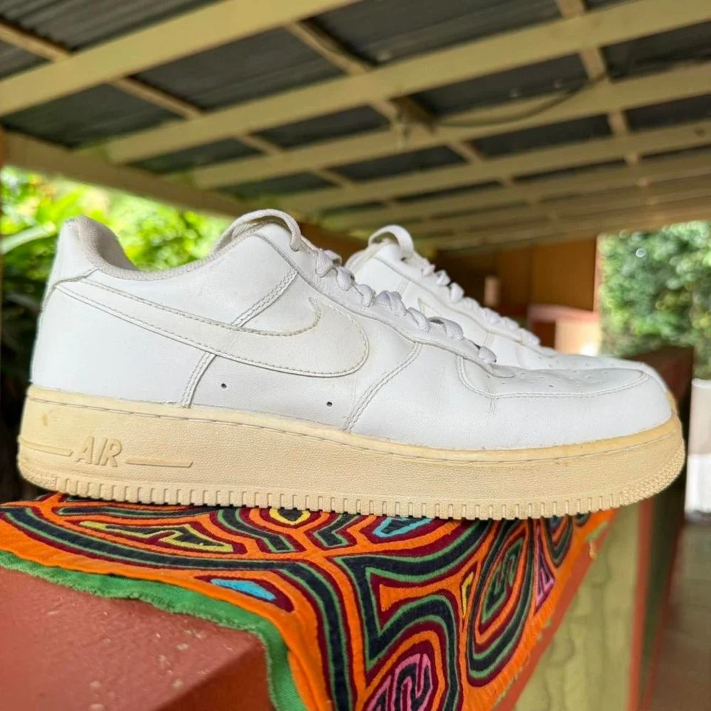 2009 Nike Air Force 1 Low White Sneakers‎ Mens Size 10.5 315122-111 Tenis Shoes